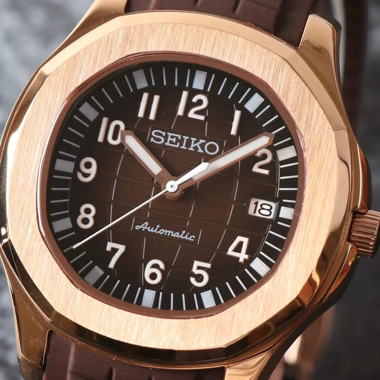 Seiko Mod Aquanaut "Rose Gold Burgundy"